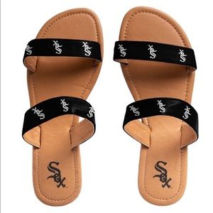 ✨🤩 White Sox  Slip On Sandals 🤩✨